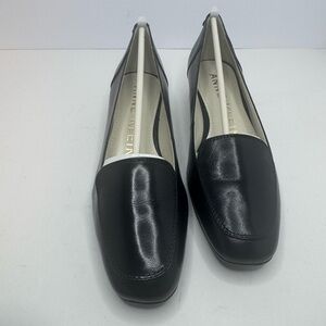 Anne Klein Classic Black Flats Size 6M